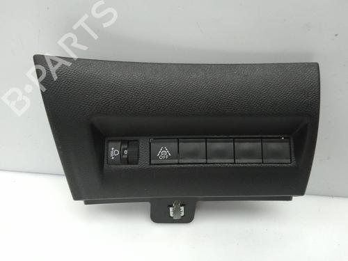 Used Headlight switch Headlight switch PEUGEOT 2008 II (UD_, US_, UY_, UJ_, UR_, UC_) 1.5 BlueHDI 110 (UDYHSK) (110 hp) 23142590 23142590