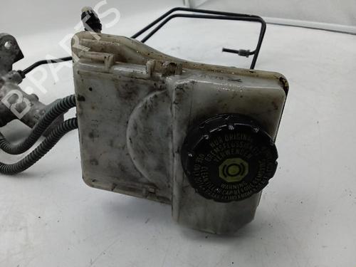 Used Brake master cylinder MERCEDES-BENZ VITO Tourer (W447) 114 CDI / 114 BlueTEC (447.701, 447.703, 447.705) (136 hp) 25812036
