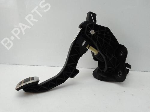 Clutch pedal PEUGEOT 3008 II SUV (MC_, MR_, MJ_, M4_) 1.2 THP/ PureTech 130 (MRHNSM, MRHNSU, MRHNSJ, MRHNYW,... | BP22687050I13 
