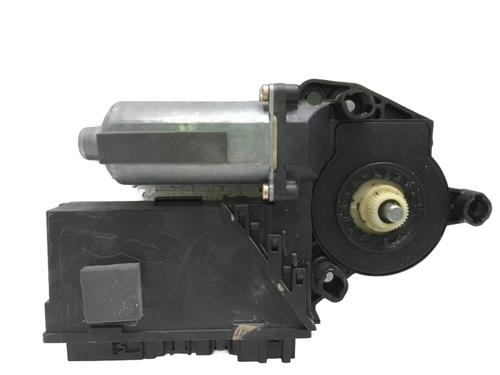 Rudehejsemotor forskærm venstre VW PHAETON (3D1, 3D2, 3D3, 3D4, 3D6, 3D7, 3D8, 3D9) 6.0 W12 4motion (420 hp) 30873884