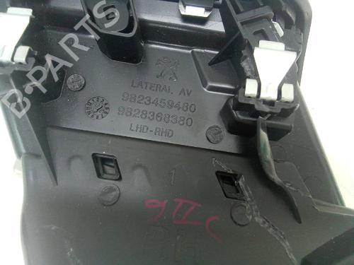 Used Air vent PEUGEOT 2008 II (UD_, US_, UY_, UJ_, UR_, UC_) 1.2 PureTech 100 (USHNK) (101 hp) 18589890