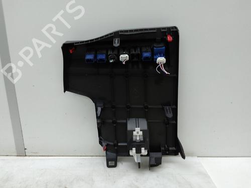 Switch TOYOTA COROLLA Saloon (_E21_) 1.8 VVTi Hybrid (ZWE211) | BP28149289I30 