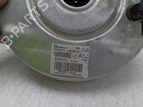 Used Servo brake PEUGEOT 3008 II SUV (MC_, MR_, MJ_, M4_) 1.2 THP/ PureTech 130 (MRHNSM, MRHNSU, MRHNSJ, MRHNYW,... (131 hp) 18593676