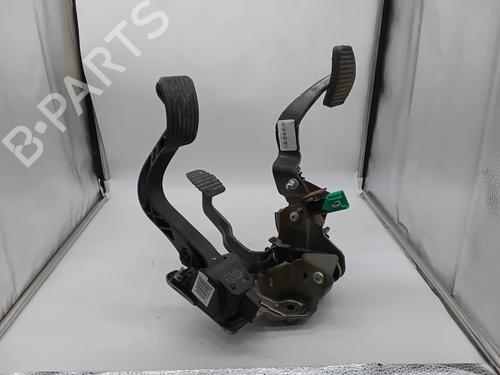Used Pedal PEUGEOT PARTNER Tepee 1.6 HDi 4x4 (114 hp) 28714158