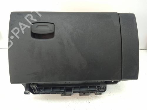 Used Glove box Glove box RENAULT KADJAR (HA_, HL_) 1.6 dCi 130 (HLA4) (130 hp) 18839875 18839875
