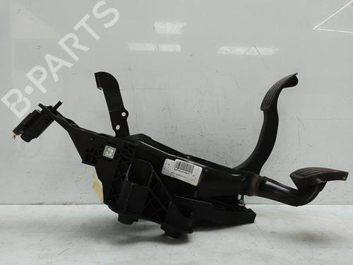 Used Pedal PEUGEOT RIFTER 1.5 BlueHDi 130 (130 hp) 29385518