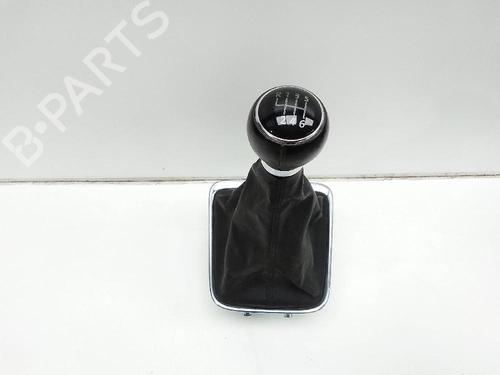 Used Shift knob VW TIGUAN (5N_) 2.0 TDI 4motion (140 hp) 18578387