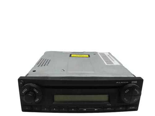 Bilradio SEAT IBIZA III (6L1) 1.4 16V (75 hp) 31090589