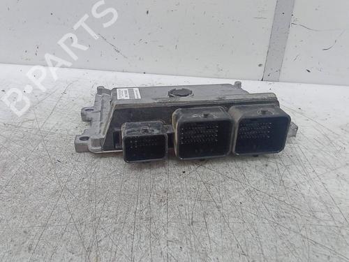 Used Engine control unit (ECU) Engine control unit (ECU) PEUGEOT 208 I (CA_, CC_) 1.2 VTI 82 (82 hp) 19582774 19582774