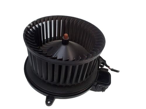 Gebläsemotor für BMW 4 Gran Coupe (F36) 420 d (190 hp) 30051570