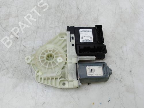 Used Left front window motor Left front window motor VW GOLF VI (5K1) 2.0 TDI (140 hp) 18738230 18738230
