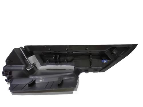 Pynteliste til bagklap PEUGEOT 3008 II SUV (MC_, MR_, MJ_, M4_) 1.2 THP/ PureTech 130 (MRHNSM, MRHNSU, MRHNSJ, MRHNYW,... | BP30613691C151 