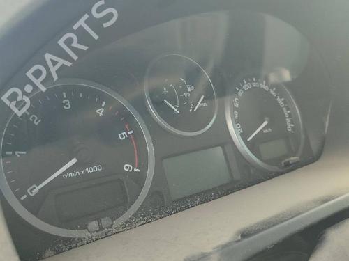 Used Instrument cluster LAND ROVER FREELANDER 2 (L359) [2006-2015]  18588934