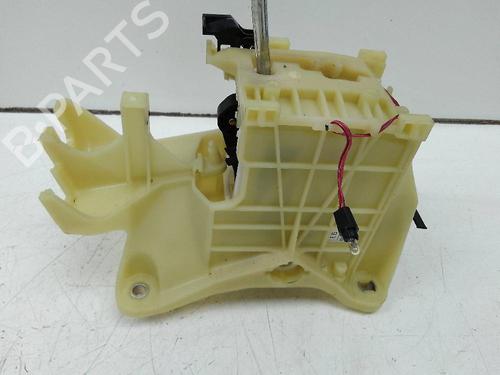Used Gear lever MITSUBISHI OUTLANDER III (GG_W, GF_W, ZJ, ZL, ZK) 2.0 (GF7W) (150 hp) 20230973