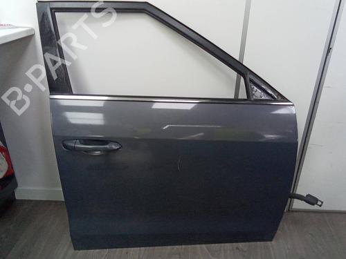 Used Right front door Right front door SSANGYONG XLV SUV e-XDi 160 All-wheel Drive (116 hp) 18738049 18738049