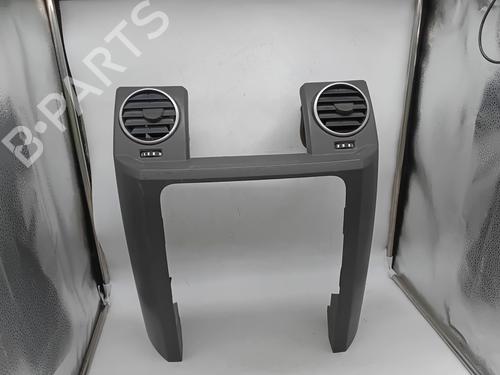 Used Air vent LAND ROVER DISCOVERY III (L319) 2.7 TD 4x4 (190 hp) 28621498