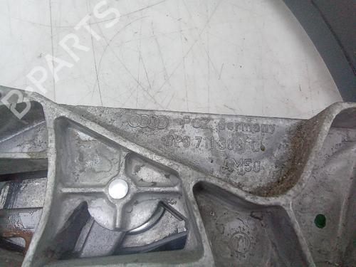 Used Hand brake AUDI A3 (8P1) 1.4 TFSI (125 hp) 18579141