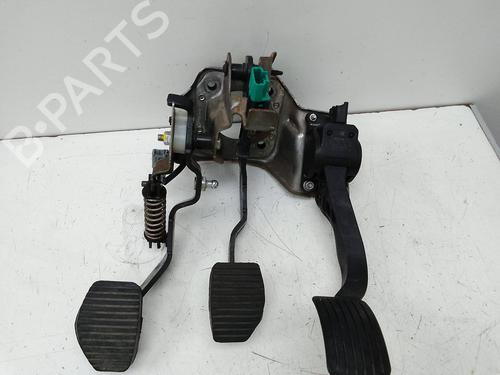 Used Pedal Pedal PEUGEOT 5008 (0U_, 0E_) 2.0 HDi 150 / BlueHDi 150 (150 hp) 20230907 20230907