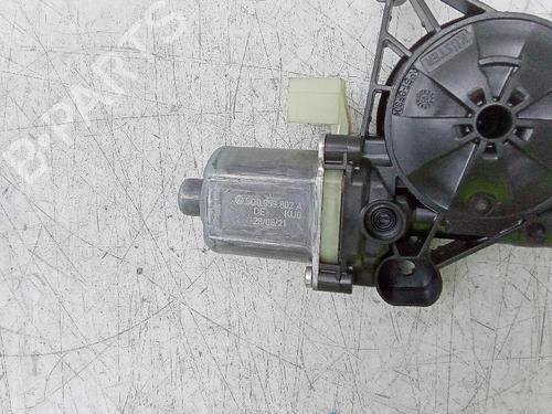 Used Right rear window motor VW GOLF ALLTRACK VIII (CG5) 2.0 TDI 4motion (200 hp) 19071843