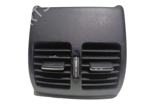 Used Air vent Air vent MERCEDES-BENZ C-CLASS (W204) C 180 CGI (204.031) (156 hp) 35722463 35722463