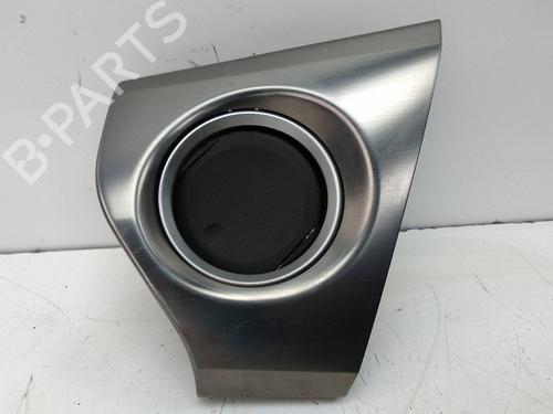 air-vent-toyota-auris-_e18_-2012-2013-2014-2015-2016-2017-2018-2019-26054832 main image