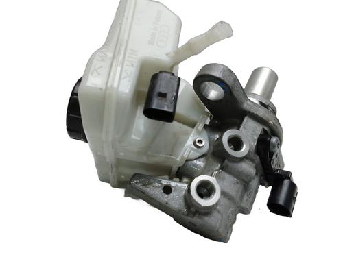 Brake fluid reservoir AUDI A6 C8 Avant (4A5) 40 TDI Mild Hybrid | BP31037684M118