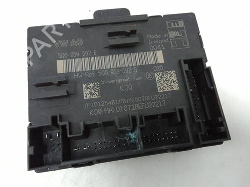 Używane Moduł elektroniczny VW GOLF VII (5G1, BQ1, BE1, BE2) 1.4 TSI (125 hp) 28150905