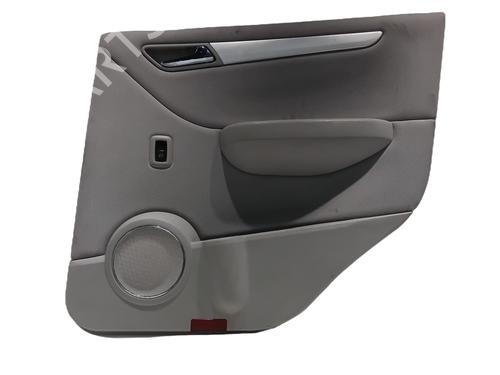 Høyre bakpanel Høyre bakpanel MERCEDES-BENZ B-CLASS Sports Tourer (W245) B 180 CDI (245.207) (109 hp) 36109982 36109982