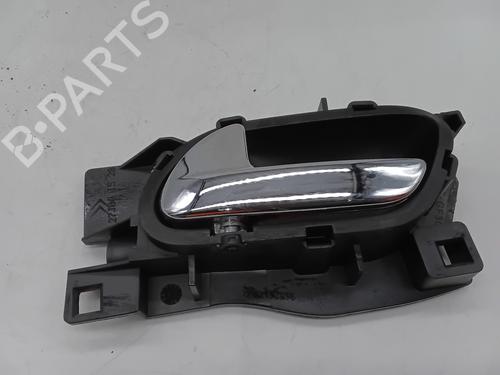 Venstre foran invendig håndtak PEUGEOT 407 (6D_) 2.0 HDi 135 (6DRHRH, 6DRHRE, 6DRHRG, 6DRHRJ) | BP30380228I13