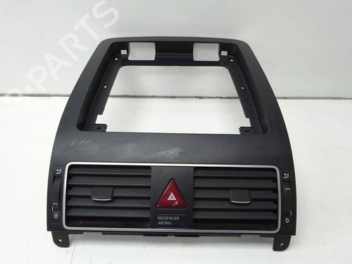 Used Air vent Air vent VW TOURAN (1T3) 1.6 TDI (105 hp) 18585272 18585272