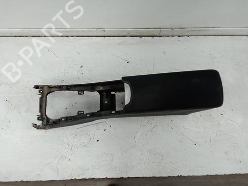 Used Middle console Middle console TOYOTA AVENSIS Saloon (_T27_) 2.0 D-4D (ADT270_, ADT270R) (124 hp) 18585934 18585934