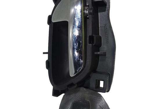 Used Front right interior door handle PEUGEOT 407 (6D_) 2.0 HDi 135 (6DRHRH, 6DRHRE, 6DRHRG, 6DRHRJ) (136 hp) 30410110