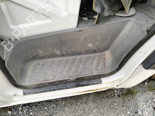 Trittbrett für VW CRAFTER 30-50 Van (2E_) 2.5 TDI (136 hp) 32362056