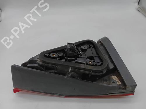 Farolim esquerdo da mala SKODA SUPERB III (3V3) 2.0 TDI | BP30050939C79