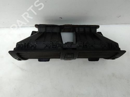 Używane Kratka nawiewu BMW 1 (E87) 118 i (143 hp) 25348771