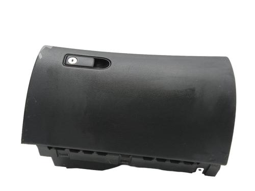 Used Glove box MERCEDES-BENZ C-CLASS (W205) C 220 BlueTEC / d (205.002, 205.004) (170 hp) 18574182