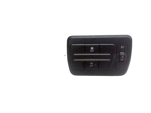 switch-ssangyong-tivoli-8530035190-2015-20143722 main image