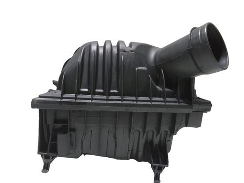 Used Air filter box BMW X1 (F48) sDrive 18 d (150 hp) 33040647