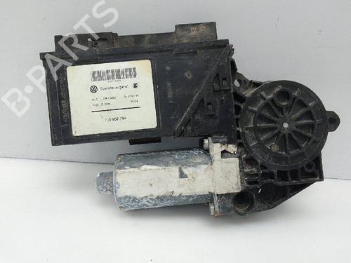 Right rear window motor VW TOUAREG (7LA, 7L6, 7L7) 3.0 V6 TDI | BP22344220E22 