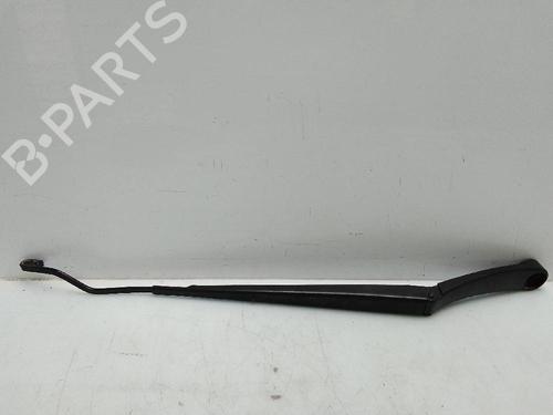 Front windshield wiper arm HYUNDAI ix35 (LM, EL, ELH) 1.7 CRDi | BP24463462C143 