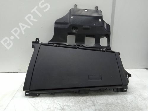 Used Glove box Glove box TOYOTA C-HR (_X1_) 1.8 Hybrid (ZYX10_, ZYX11_, ZYX10R, ZYX11R) (122 hp) 18597823 18597823