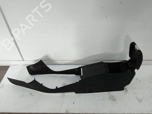 Used Middle console Middle console VOLVO XC60 I SUV (156) D3 (136 hp) 19137852 19137852