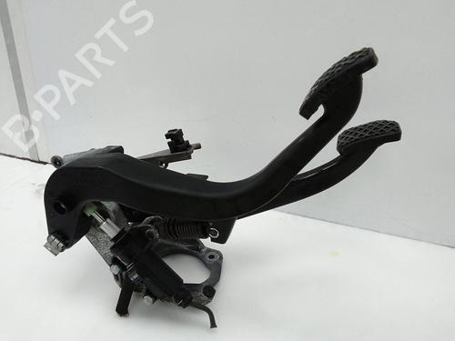break-pedal-bmw-x1-e84-2009-2010-2011-2012-2013-2014-2015-23087611 main image