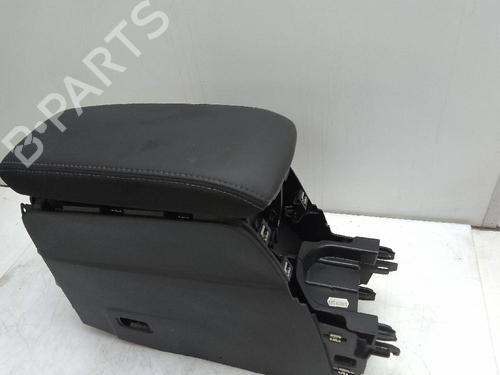 Used Armrest / Center console PEUGEOT 2008 II (UD_, US_, UY_, UJ_, UR_, UC_) 1.5 BlueHDI 110 (UDYHSK) (110 hp) 18582155