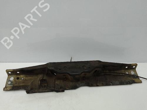 Used Hood lock SUZUKI GRAND VITARA II (JT, TE, TD) 1.9 DDiS All-wheel Drive (JT419, TD44, JB419WD, JB419XD,... (129 hp) 20853355