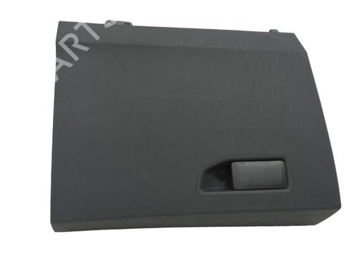 Used Glove box Glove box 18586744 18586744