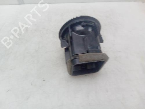 Luftventilen AUDI A3 Sportback (8VA, 8VF) 1.6 TDI (115 hp) 18577246