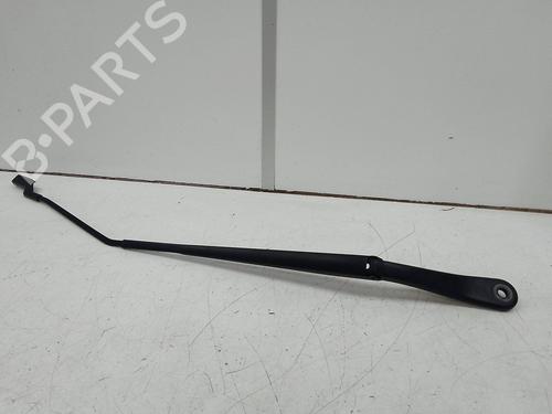 Used Front windshield wiper arm Front windshield wiper arm RENAULT CLIO V (B7_) 1.5 Blue dCi 85 (B7AG) (86 hp) 19658902 19658902