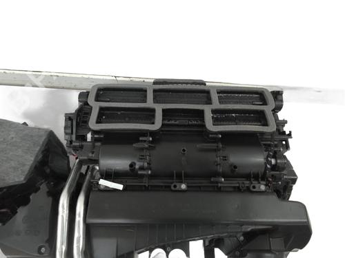 Heater matrix box PORSCHE TAYCAN (Y1A) Electric (Y1AAA1, Y1AAI1) | BP28144569M61 - Image 2
