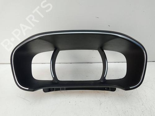 other-renault-megane-iv-hatchback-b9amn_-15-dci-110-b9a3-682647342r-2015-19697298 main image